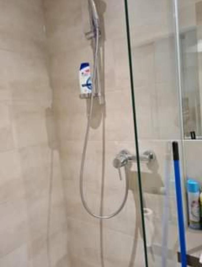 Privatunterkunft Mitte Shared With Shared Bathroom